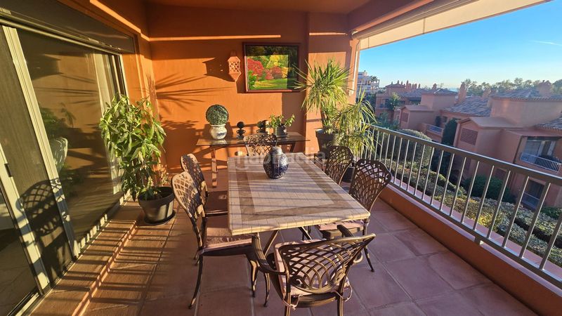 Foto f2853990-7668-4a53-a67e-8cc02f552abc. Piso en pico de alcazaba 21 estupendo piso luminoso en la prestigiosa urbanización Benatalaya! en Estepona