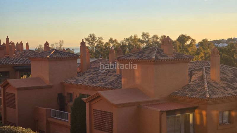 Foto f5d60dd2-da5b-4a93-be6d-4a30d8c0e6f1. Piso en pico de alcazaba 21 estupendo piso luminoso en la prestigiosa urbanización Benatalaya! en Estepona