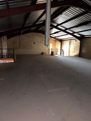 Miete Fabrikhalle  Calle poligono. Nave de 400 m2 en el poligono de becerril