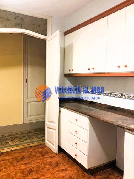 Foto 4e0e034a-a237-4447-932a-cb5c01ad14dd. Alquiler piso en avinguda de maría cristina 4 magnífica y espaciosa vivienda modernista en muy buen estado de conservación, con suelos de mosaico, puertas originales en Valencia