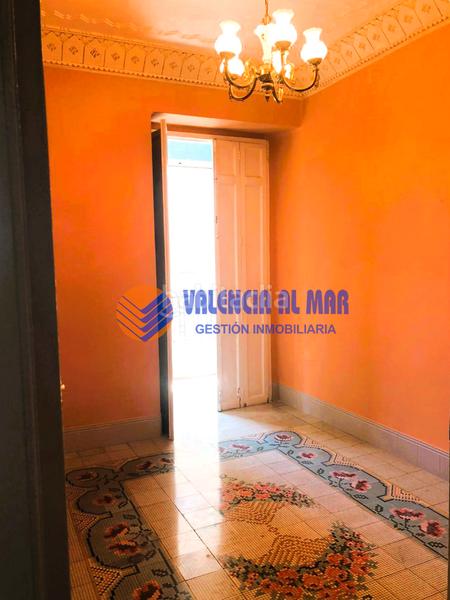 Foto ab6b47da-aeb6-4722-a2cd-c86f928755e3. Alquiler piso en avinguda de maría cristina 4 magnífica y espaciosa vivienda modernista en muy buen estado de conservación, con suelos de mosaico, puertas originales en Valencia