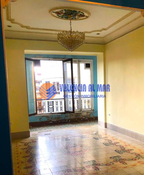 Foto cd80fcdd-795d-49e4-ba26-0b3fc35d4a97. Alquiler piso en avinguda de maría cristina 4 magnífica y espaciosa vivienda modernista en muy buen estado de conservación, con suelos de mosaico, puertas originales en Valencia