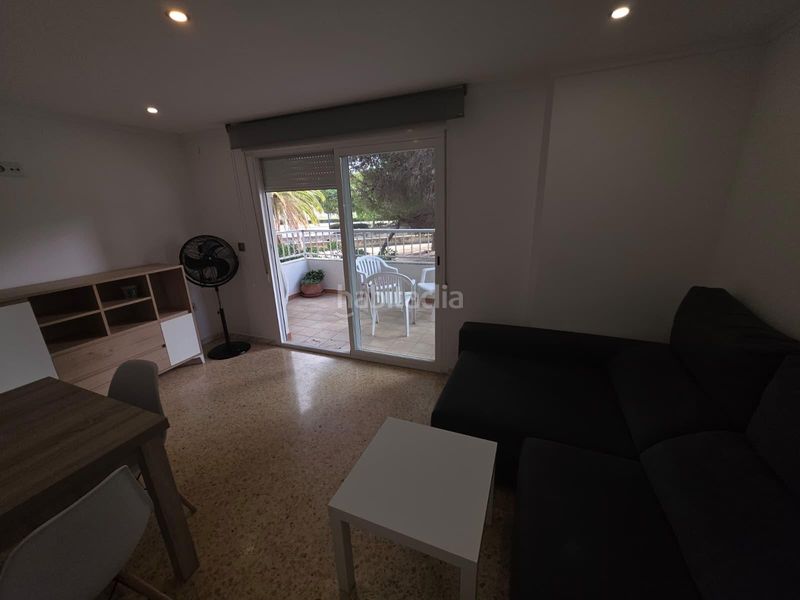 Foto f8810bca-f4d3-4b6c-beec-2a47bb465898. Apartament amb calefacció piscina a Miramar
