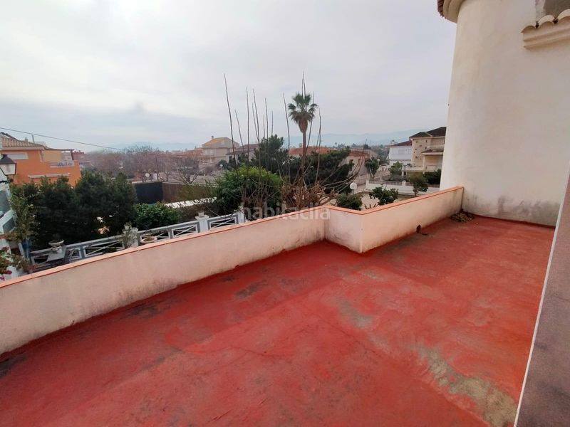 Foto 4cd90ea5-9cbd-487e-a76a-f1e77eeb2b93. Chalet con riscaldamento parcheggio piscina in Oliva playa Oliva