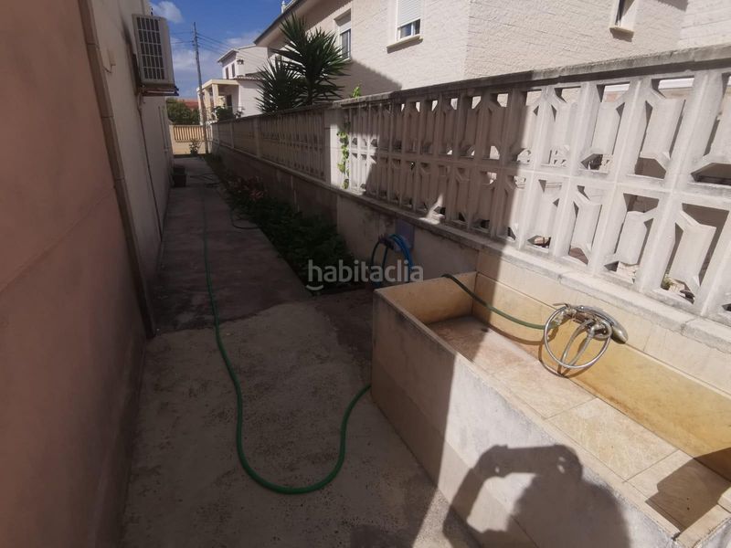 Foto f63ab245-0bea-4e43-a80d-6e6f8854c452. Chalet con riscaldamento parcheggio piscina in Oliva playa Oliva