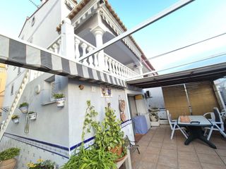 Casa bifamiliare in Oliva Playa
