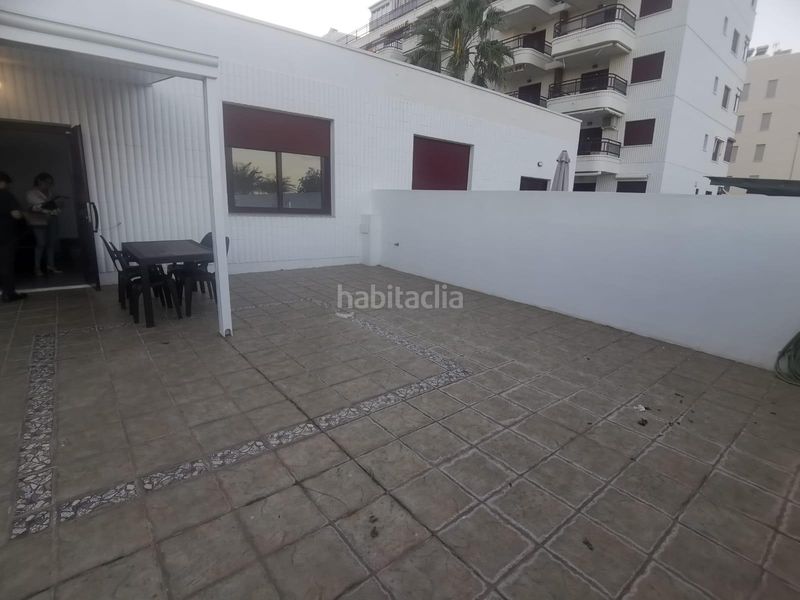 Foto e9222a14-a439-4c63-99a6-ea2c49a2a41b. Casa adosada en Daimús
