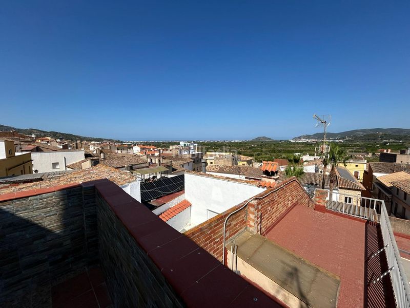 Foto 0b71f23e-bbdb-437e-95ff-1e6ea5263a36. Casa a Ador