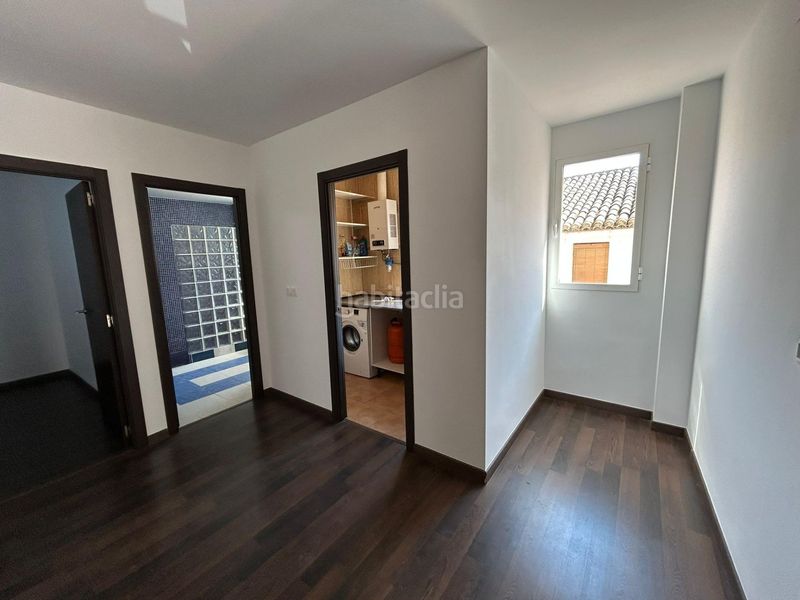 Foto b7bcd0a0-aca0-4652-89df-e3e51a69eb19. Casa a Ador