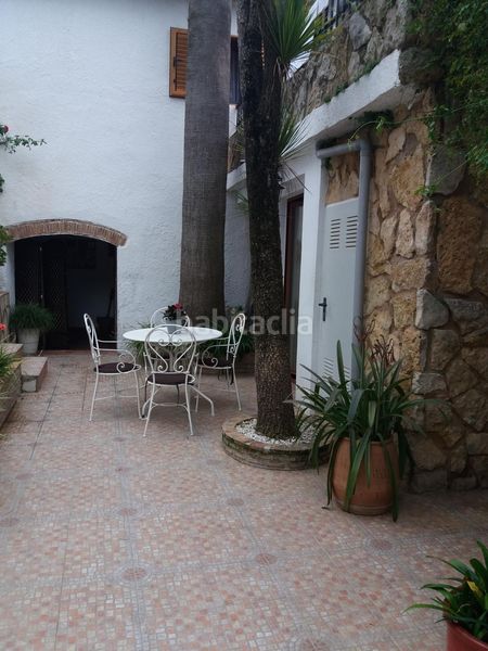 Foto ed290f55-0880-414c-863c-5b65a0d70989. Casa amb calefacció piscina a Barx