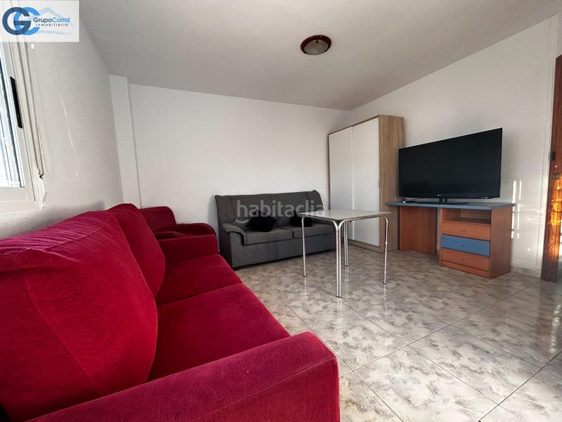 Foto dc1994bd-106b-4f21-aeab-1c56ecbc8eeb. Apartament a Piles