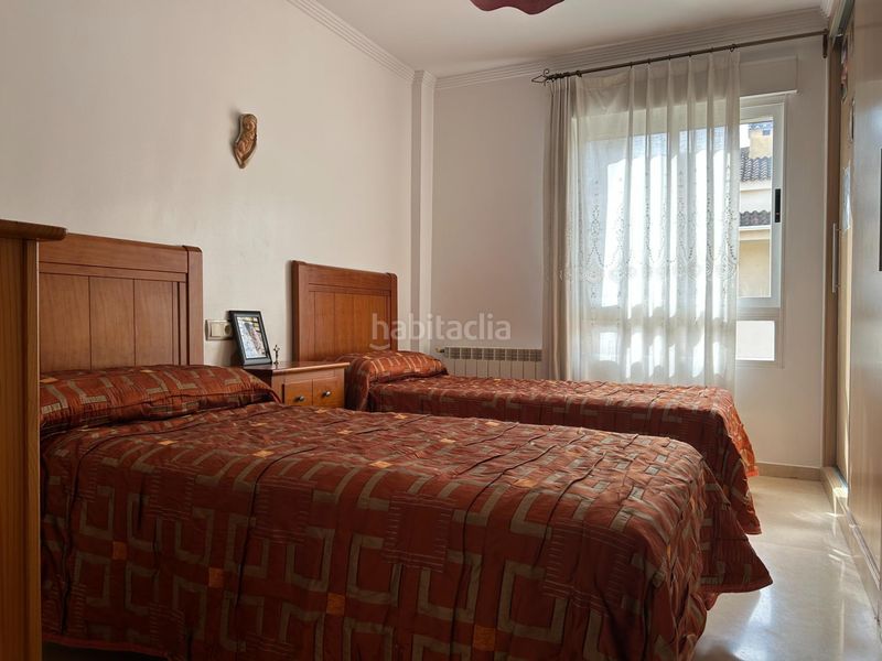 Foto e10fef42-c520-42f6-b469-3debf79d9d40. Casa adossada amb calefacció aparcament a Daimús