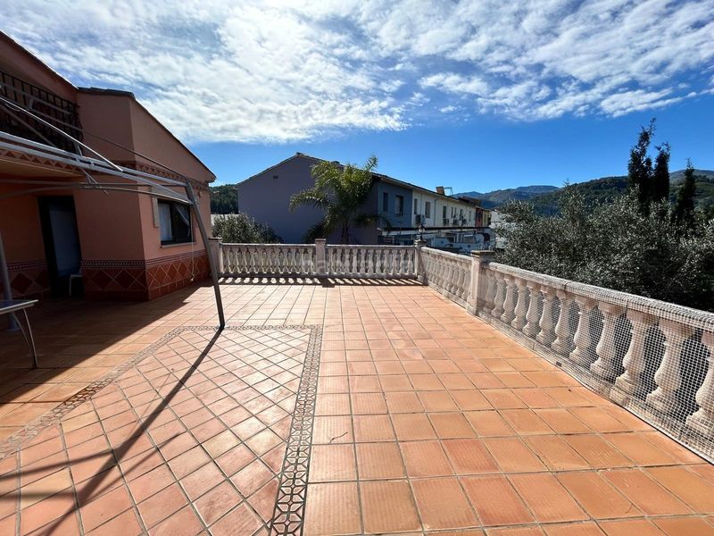 Foto eaaeaaf3-9715-448d-8b0f-409ccc120797. Chalet en Alfauir