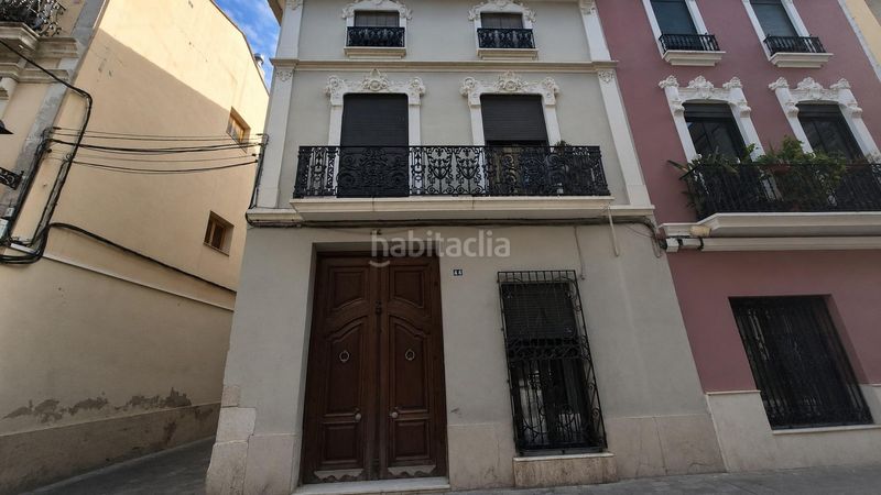 Foto a3d072c5-e8cf-43da-8870-8e160fd493f5. Casa amb calefacció aparcament a Centre Alzira