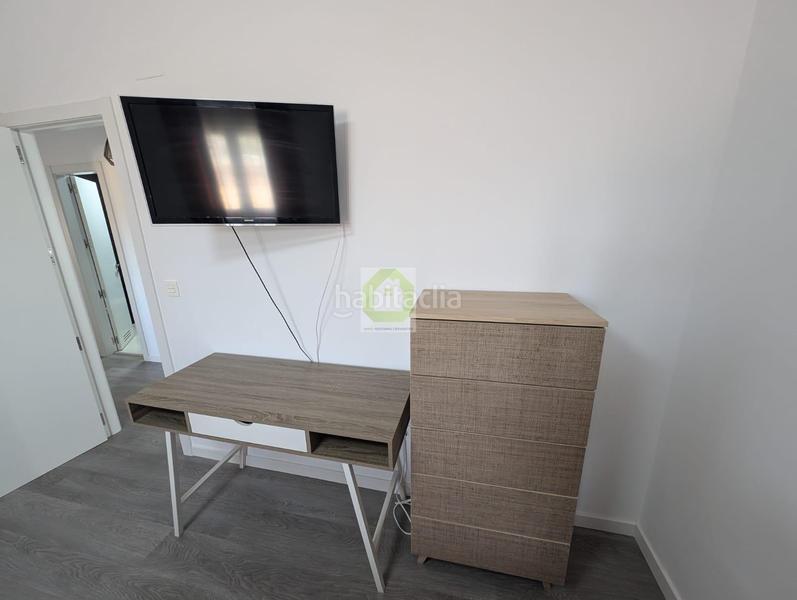 Foto e8a2d216-e6e1-4f71-a8cf-df32a7e027e2. Lloguer pis amb aparcament piscina a Residencial Triana - Barrio Alto Gabias (Las)
