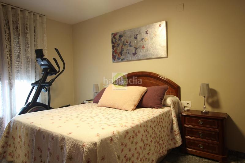 Foto 25cbcc78-d1e3-447a-b92e-33879fff29c4. Casa aparellada amb aparcament a Ogíjares