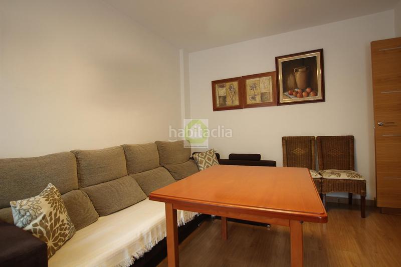 Foto a168d503-ce6e-47d6-ba8d-ee5ecb273c15. Casa aparellada amb aparcament a Ogíjares