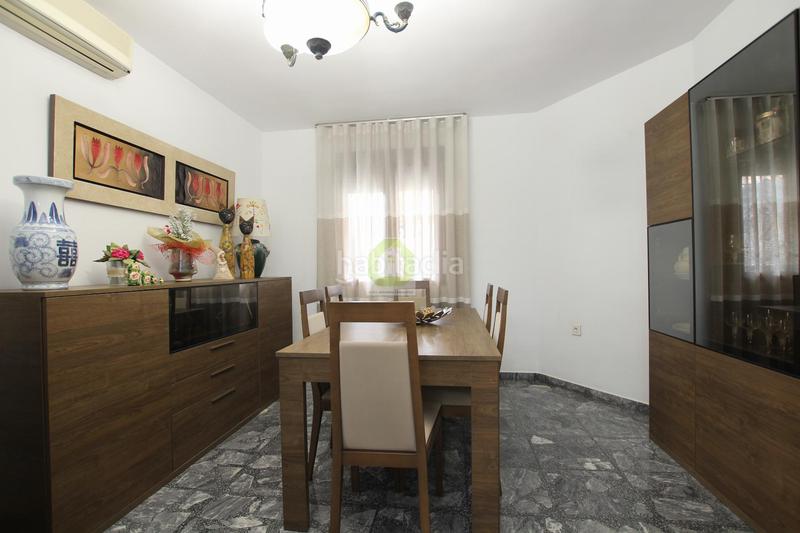 Foto ead2efad-79e5-44aa-97fd-d9cec7cc2a95. Casa aparellada amb aparcament a Ogíjares