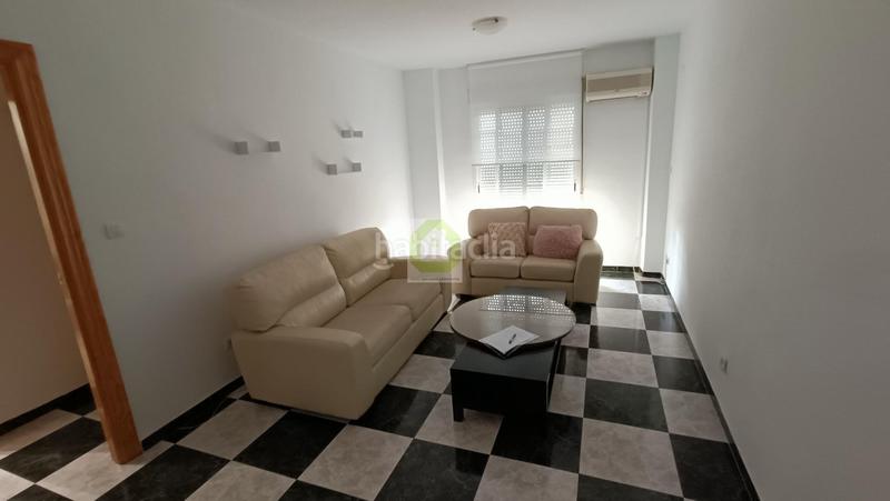 Foto dc8e6a02-ea68-4f00-b010-f1bd95120835. Rent flat with parking in Parque de la Ermita Churriana de la Vega