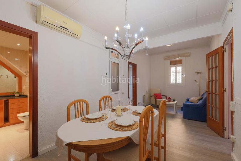 Foto 6cd0b156-010a-409c-aa6d-b99762064b3c. Casa preciosa esquinera casa en clot en El Clot Barcelona