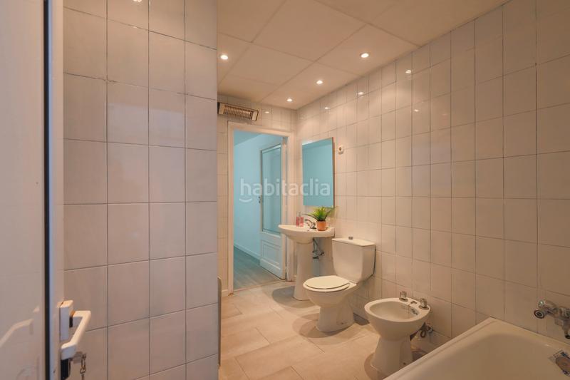 Foto 9d02bb63-12d4-4928-b7f8-eaeb60e1323f. Casa preciosa esquinera casa en clot en El Clot Barcelona
