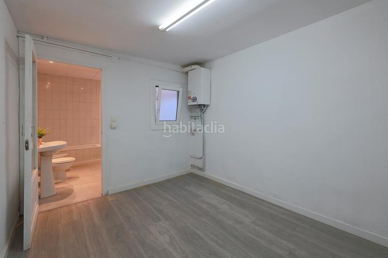 Foto d58c246b-30d7-4108-b0e8-3fce73d8fc4b. Casa preciosa esquinera casa en clot en El Clot Barcelona
