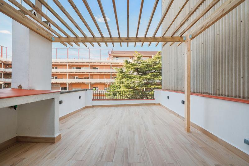 Foto 29125322-e550-445a-ad96-542e615003da. Penthouse in carrer de concepción arenal 227 in Sant Andreu de Palomar Barcelona