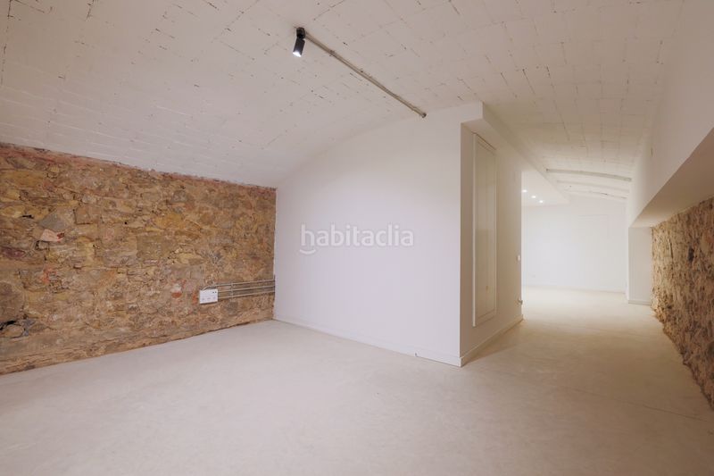 Foto 12e4cc12-3679-4468-babc-e5b471e44888. Erdgeschoss mit heizung in Centre Badalona