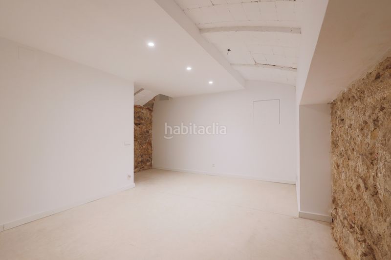 Foto 33002df1-d57f-420f-b82b-9cf2bd42881b. Erdgeschoss mit heizung in Centre Badalona