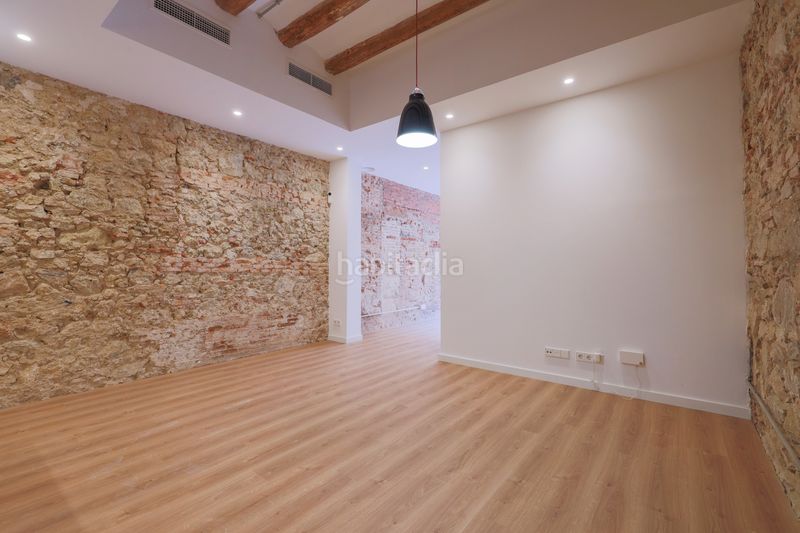 Foto 5891903d-1f9c-460c-92fe-f5693f032e1d. Erdgeschoss mit heizung in Centre Badalona