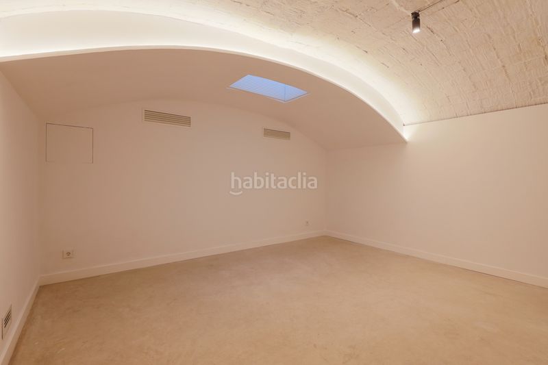 Foto 70dbde4c-d92b-426d-86db-7b46793c9eb6. Erdgeschoss mit heizung in Centre Badalona