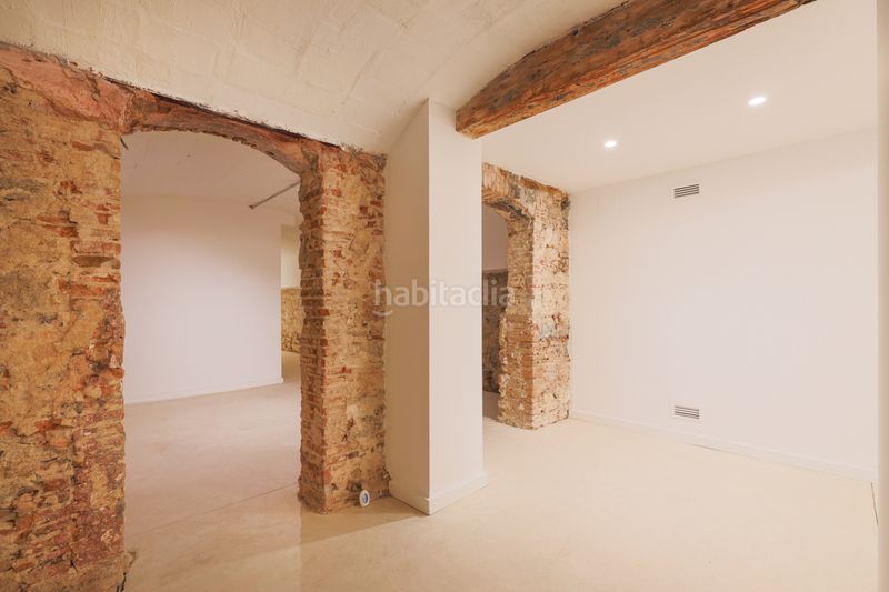 Foto d0b3cbef-903e-4617-864e-49b39dce3f12. Erdgeschoss mit heizung in Centre Badalona