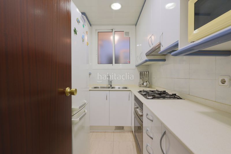 Foto 438dcf7a-ce90-41d2-ba30-d73c311ab8d9. Pis a El Camp de l´Arpa del Clot Barcelona