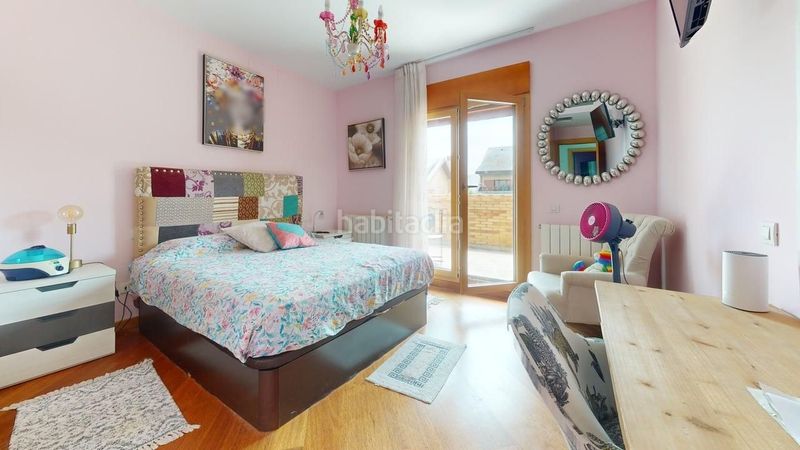 Foto 4e2b104a-a9fa-45f3-bfa3-c482f5426a0d. Casa amb calefacció piscina a Ciudalcampo
