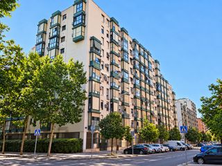 Flat  Calle periana. ¡ vivo estudio vende en exclusiva! magnífica vivienda con piscin