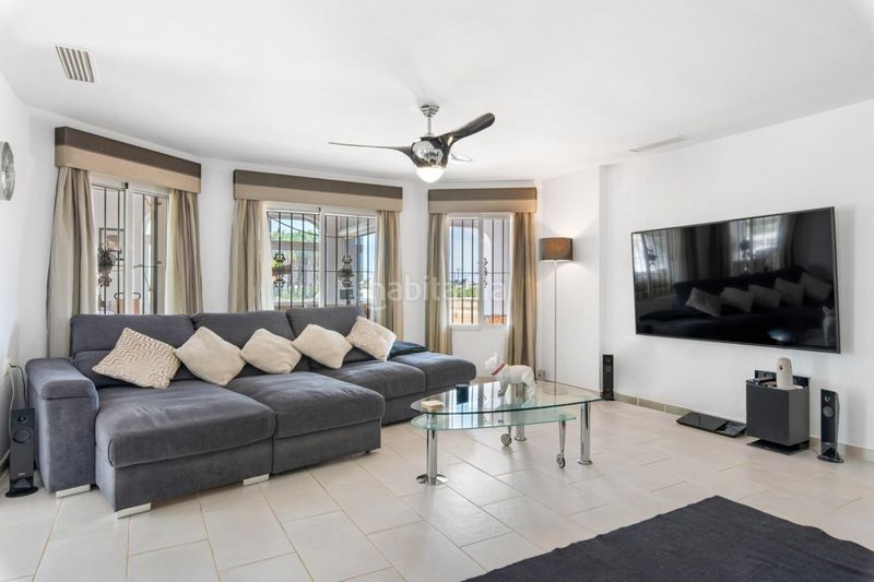 Foto fdb45fff-28ce-41de-8277-90824733061c. Casa a Catral