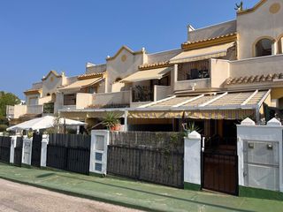 Casa adossada a El Acequión