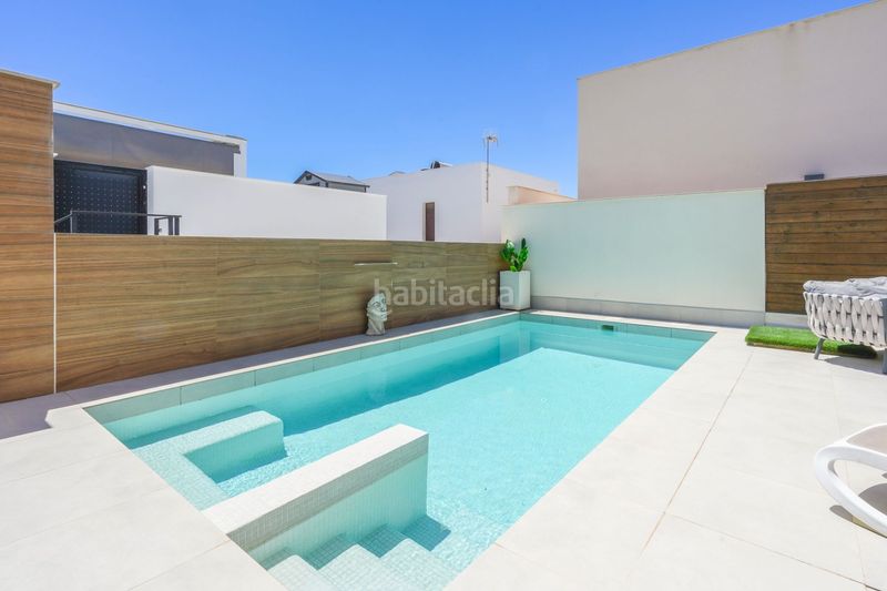 Foto 4d26c53d-3d2d-45bb-9704-0cc2336c06d8. Xalet amb piscina a Benijófar