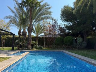 Chalet in Cabo Roig. Exclusiva villa mediterránea en cabo roig lujo y privacidad a pa