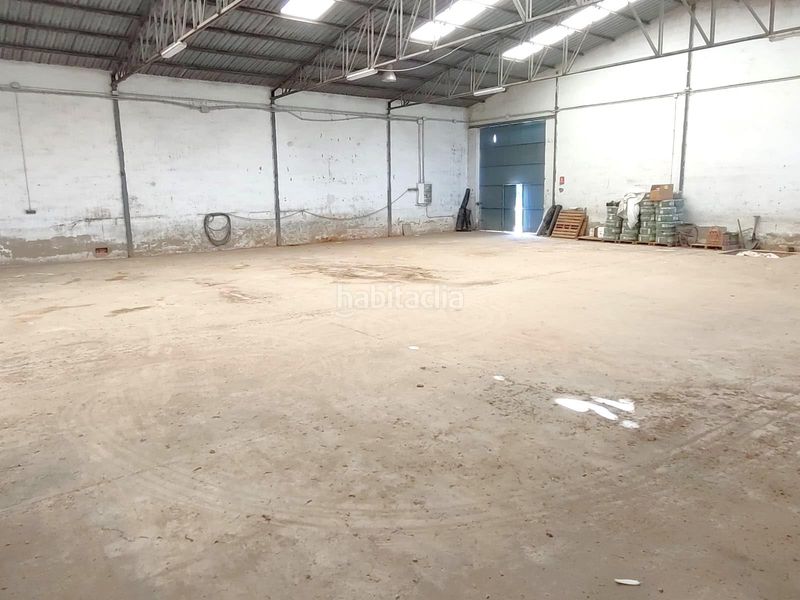 Foto 5be1c225-cc5c-4667-9015-aa6ebf229ee6. Nave industrial en Dolores