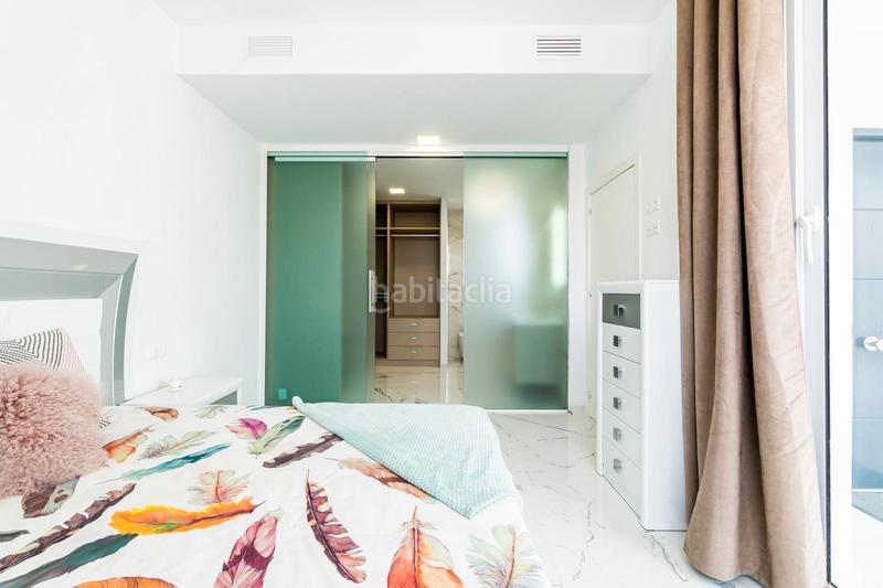 Foto b5c83986-2be5-4e53-bbe4-dc0b965ae308. Chalet con riscaldamento parcheggio piscina in Los Almendros Orihuela