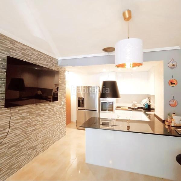 Foto 4df96e15-a7e0-422e-9d71-5185c86c0a40. Duplex with pool in Campoamor Orihuela