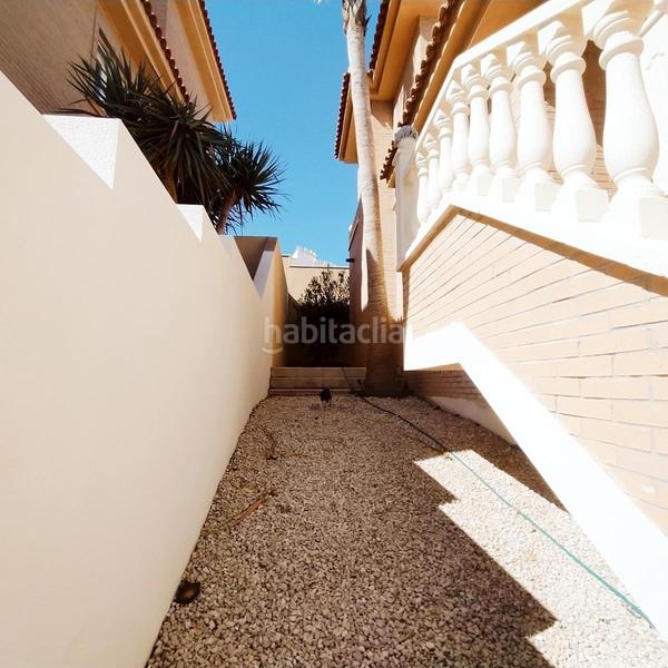 Foto ad8aae7e-aa8a-4783-8356-362533edf9c2. Chalet con parcheggio piscina in Rojales