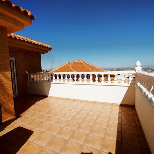 Foto e8f1d48b-dc21-43c2-ad9d-9d1bef24b639. Chalet con parcheggio piscina in Rojales