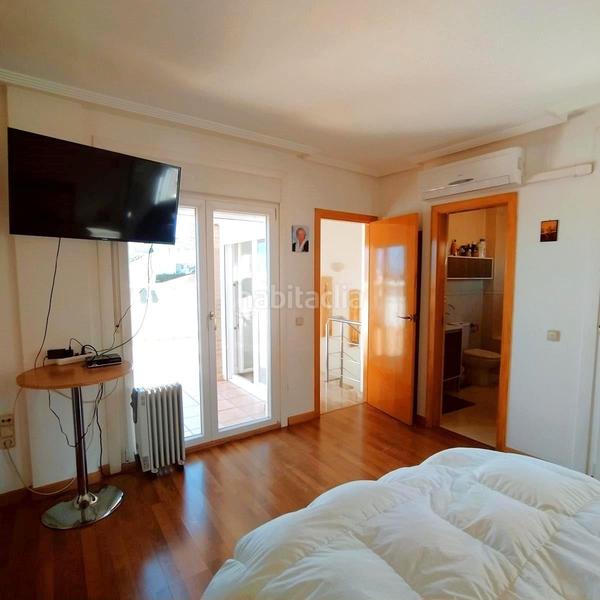 Foto 11cfad95-505c-4dd6-afa5-d7c5044f2484. Xalet amb aparcament piscina a Rojales