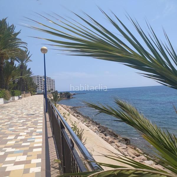Foto af9939b8-2079-4974-bd81-65f750aa7e4f. Chalet mit parking in Punta Prima Orihuela