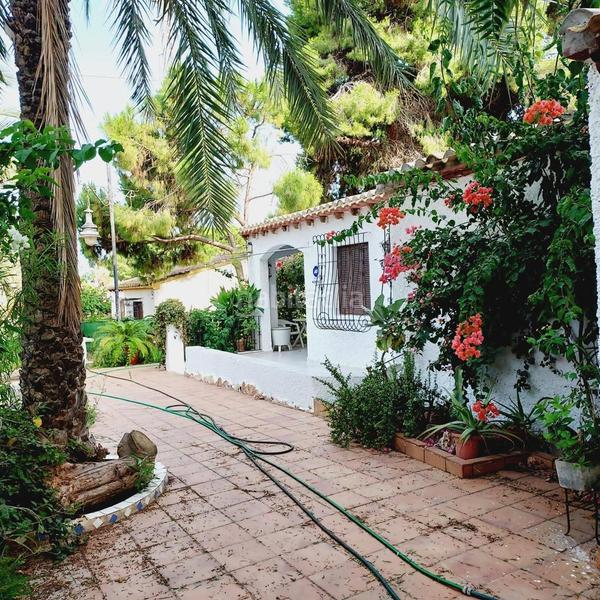 Foto b8997b67-d663-4cac-b5e3-b5c45c1eba8a. Chalet mit parking in Punta Prima Orihuela