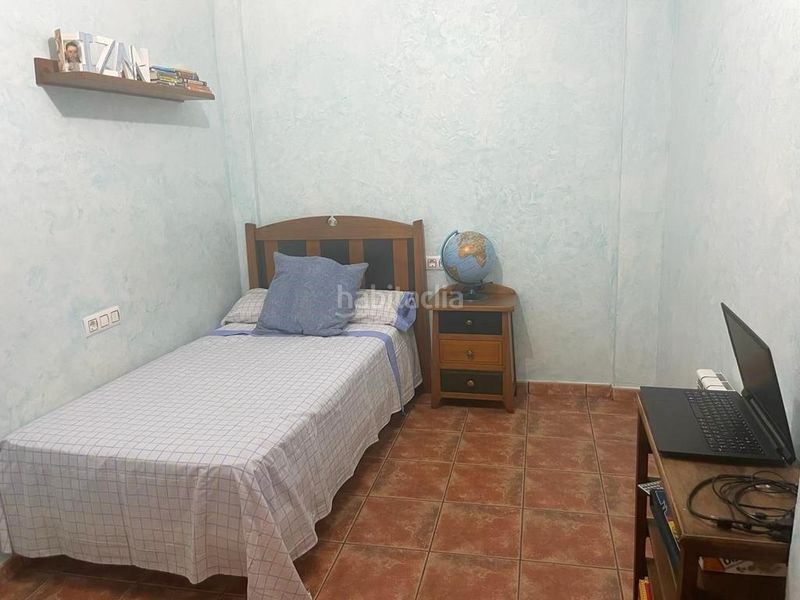 Foto f8b0acf2-f591-4e7e-9235-1b03043a7b84. Casa amb aparcament a Catral