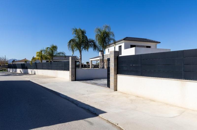 Foto d20438c9-85c4-4a0f-8b32-79617caacecc. Chalet en Catral