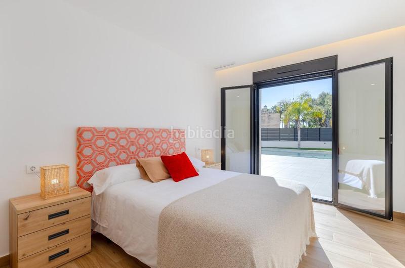 Foto 3996723e-9bb3-4130-baf2-e79d992a1422. Chalet con riscaldamento piscina in Catral